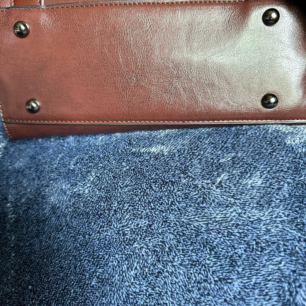 Leather Backpack - Picture 5 of 8